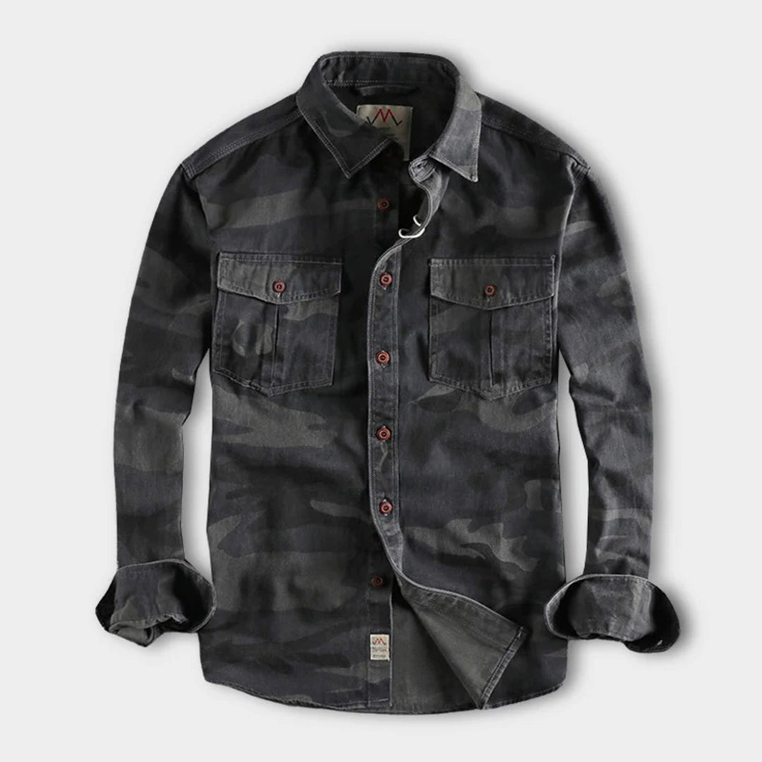Stijlvol camouflage herenhemd. Dit longsleeve shirt is comfortabel en perfect voor herenmode.