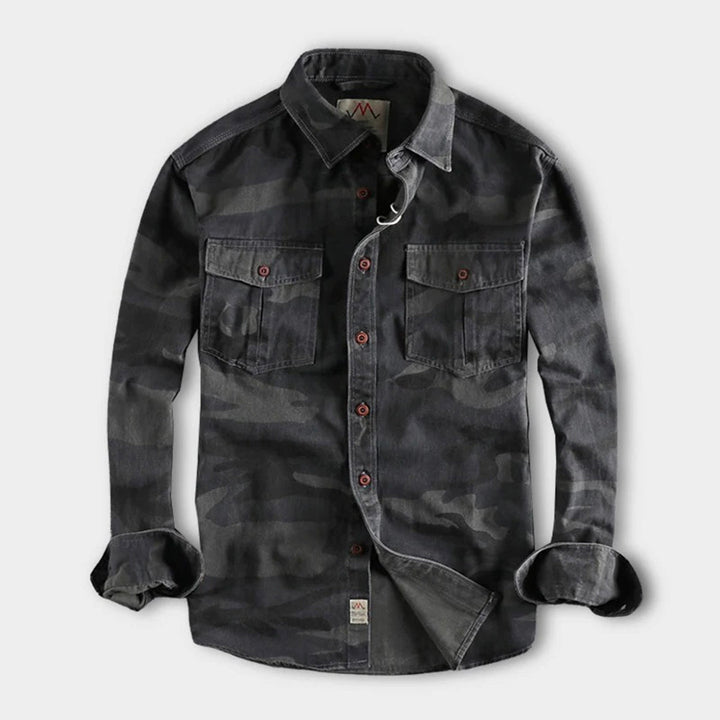 Stijlvol camouflage herenhemd. Dit longsleeve shirt is comfortabel en perfect voor herenmode.