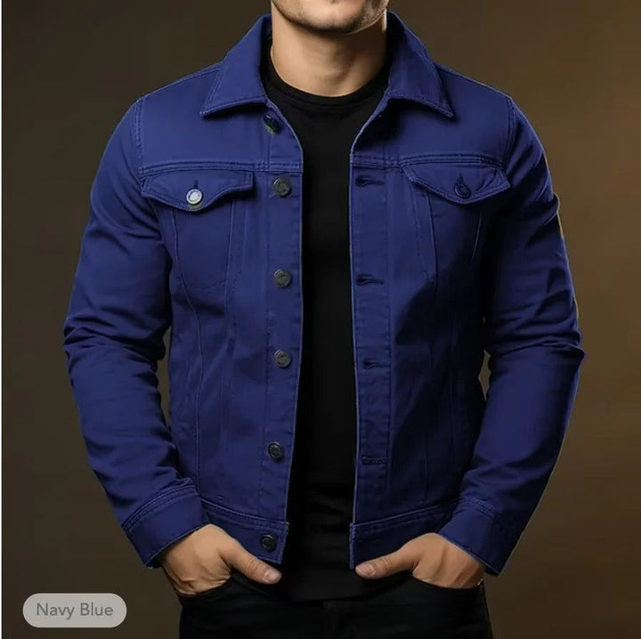 Modieuze heren spijkerjas, lichtgewicht lentejas. Perfect voor streetwear en een trendy casual look. Essentiële bovenkleding.
