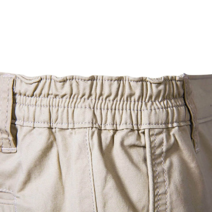 Duurzame heren chino shorts, ideaal voor dagelijks gebruik. Comfortabele casual korte broek voor mannen.