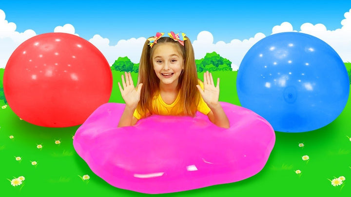 Grote, flexibele speelbal voor kinderen; bruikbaar als buitenspeelgoed of binnenspeelgoed voor actief spel.