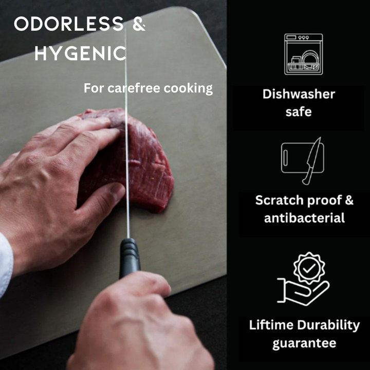 Eenvoudig te reinigen titanium snijplank, essentieel voor een schone en veilige keuken.