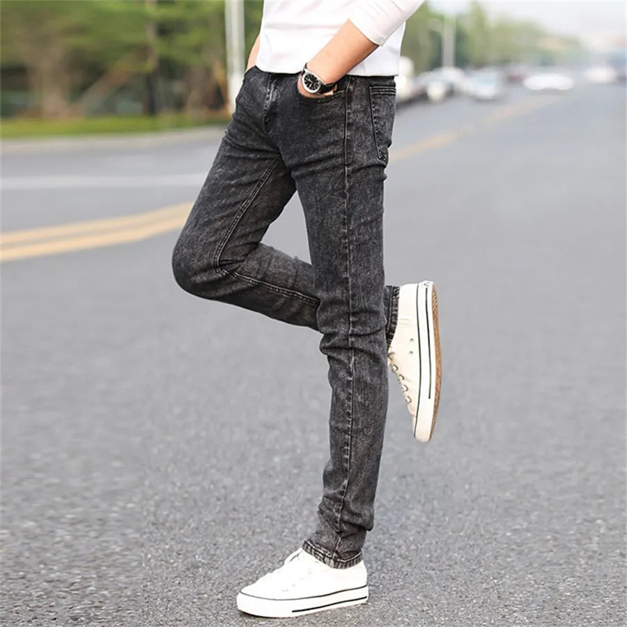 Comfortabele heren slim fit spijkerbroek met stretch in klassiek blauw, perfect voor elk seizoen.