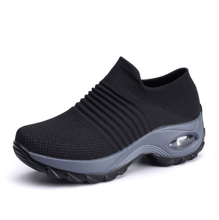 Lichtgewicht slip-on dames sneakers, ideaal voor sportieve en dagelijkse look.