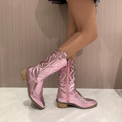 "Metallic cowboylaarzen voor dames, modern design, glanzende zilveren kleur, veelzijdige stijlopties voor elke outfit"