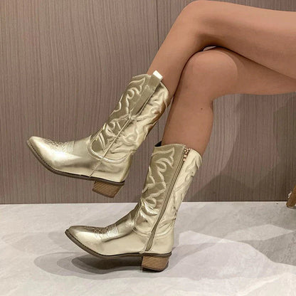 "Metallic cowboylaarzen voor dames, modern design, glanzende zilveren kleur, veelzijdige stijlopties voor elke outfit"
