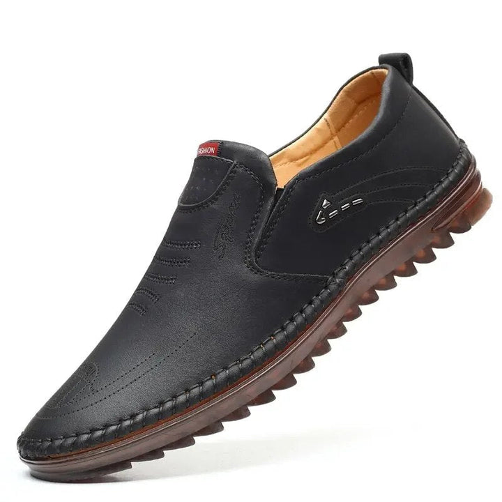Comfortabele leren heren instap loafers, antislip en stijlvol voor elke casual of zakelijke reis.