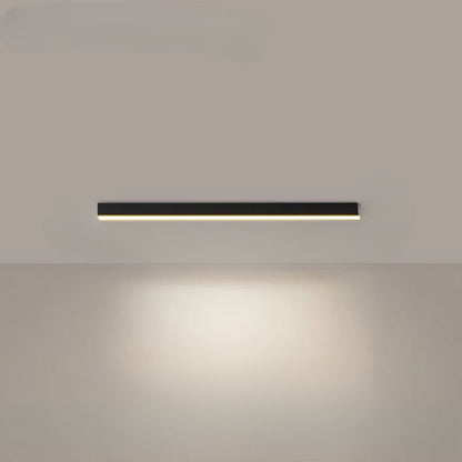 "Minimalistische LED plafondlamp met strak aluminium ontwerp, Scandinavische stijl en energiezuinige verlichting."