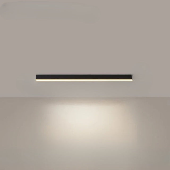 Dimbare LED plafondverlichting, geschikt voor warm, neutraal of koud wit licht, strakke vormgeving.