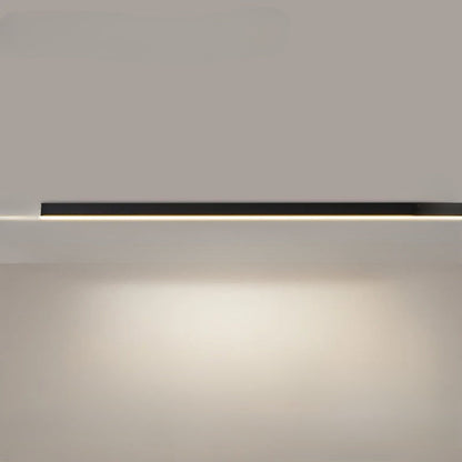 "Minimalistische LED plafondlamp met strak aluminium ontwerp, Scandinavische stijl en energiezuinige verlichting."