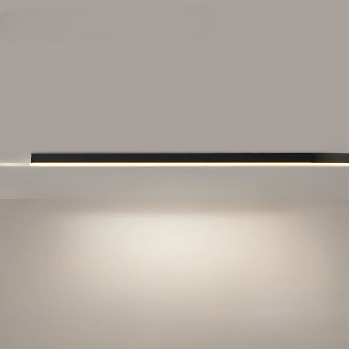 Design plafondverlichting: strakke LED lamp, dimbaar, voor flexibele lichtinstellingen in huis.