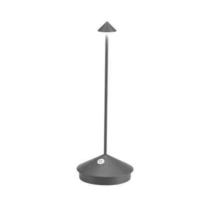 "Minimalistische LED tafellamp, waterdicht en dimbaar, elegant ontwerp; ideale sfeerverlichting voor binnen en buiten."