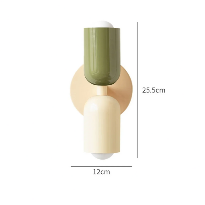 Design wandlamp, Scandinavische esthetiek, functioneel sfeerlicht voor hedendaagse interieurs.