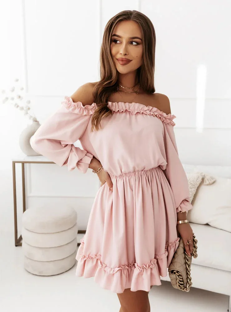 Elegante dames zomerjurk met vrolijke ruches, perfect voor een stijlvolle look.