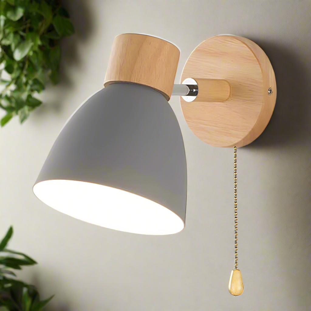 Praktische Scandinavische wandlamp met trekschakelaar, modern design voor gerichte interieurverlichting.