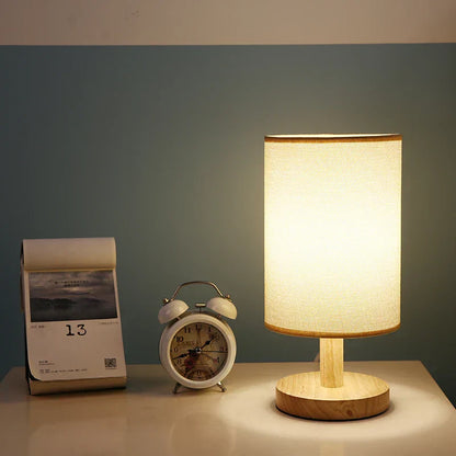 "Moderne houten nachtkastje lamp, tafellamp met dimbaar licht, afstandsbediening, natuurlijke houtlook, USB-aangedreven."