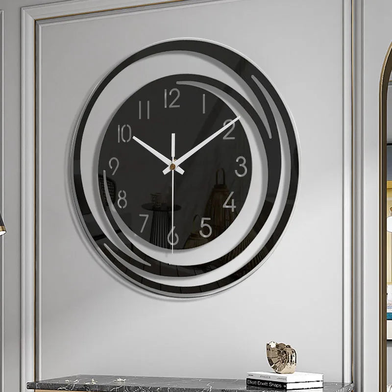 Elegante stille wandklok, ideaal voor woonkamer decoratie. Verbetert het moderne interieur met stijl.