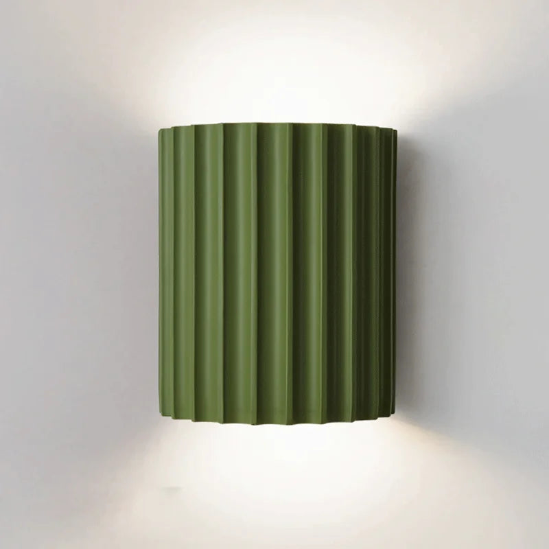Decoratieve LED wandlamp van hars, ideaal als moderne binnenverlichting. Energiezuinige sfeerverlichting.