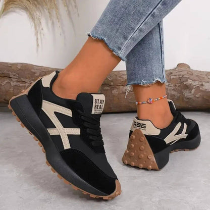 "Modieuze dames chunky sneakers met antislipzool, lichtgewicht ontwerp en ademend materiaal voor dagelijks comfort en stijl."
