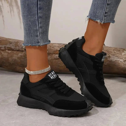 "Modieuze dames chunky sneakers met antislipzool, lichtgewicht ontwerp en ademend materiaal voor dagelijks comfort en stijl."