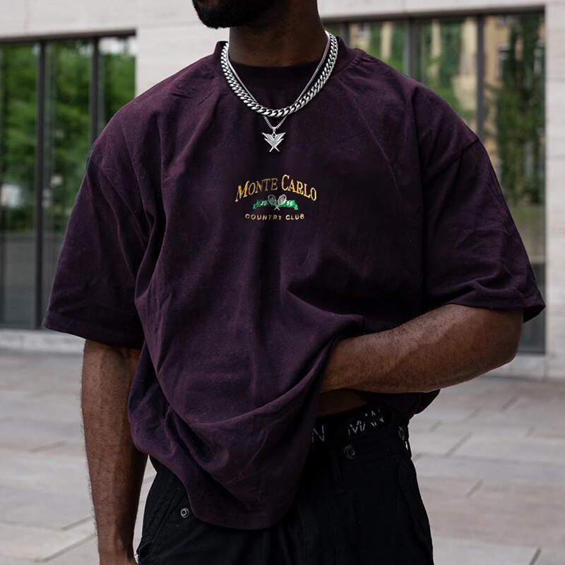 Zacht bruin Monte Carlo heren T-shirt, comfortabel en veelzijdig voor dagelijkse mode. Casual bovenkleding.