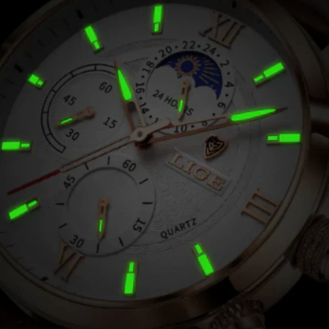 Tijdloos Davion mannenhorloge met klassieke uitstraling, duurzame leren band en robuuste roestvrijstalen kast.