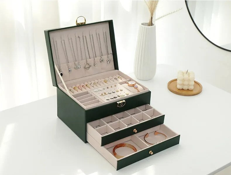Chique sieradenbox als cadeau, luxe en praktische opbergoplossing voor haar.