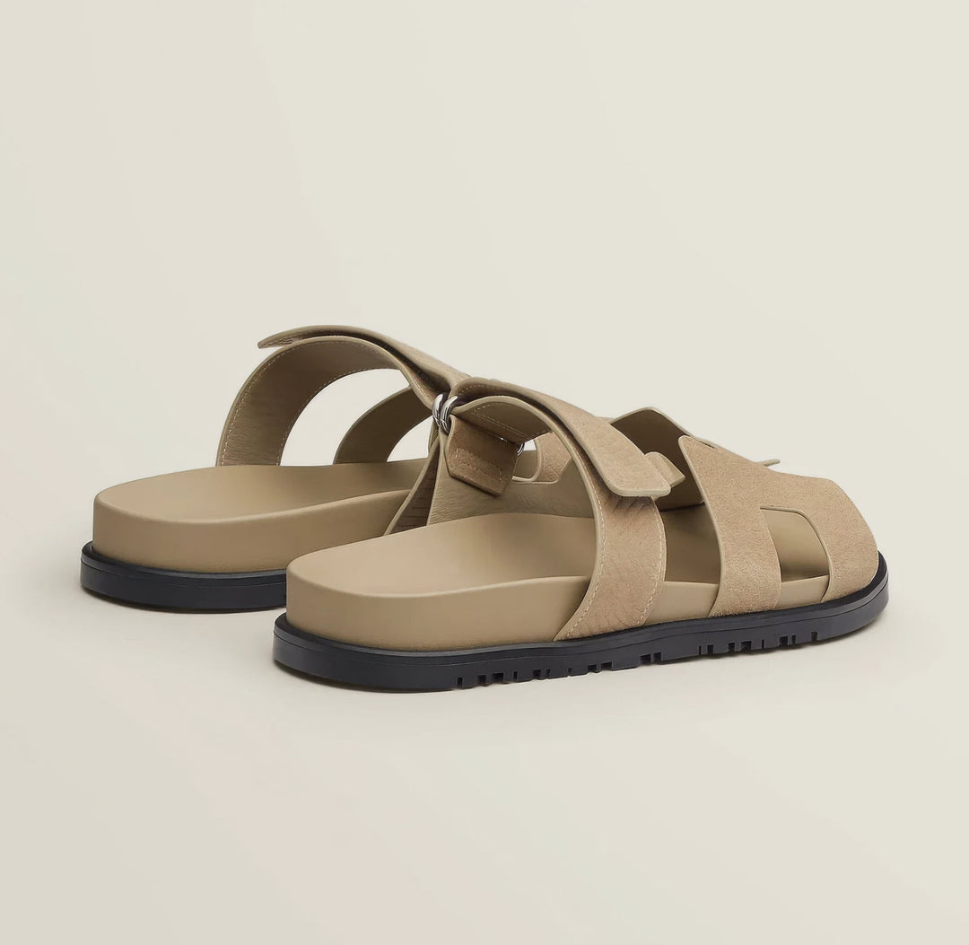 Heren outdoor sandalen, robuuste instappers met stevige gripzool.