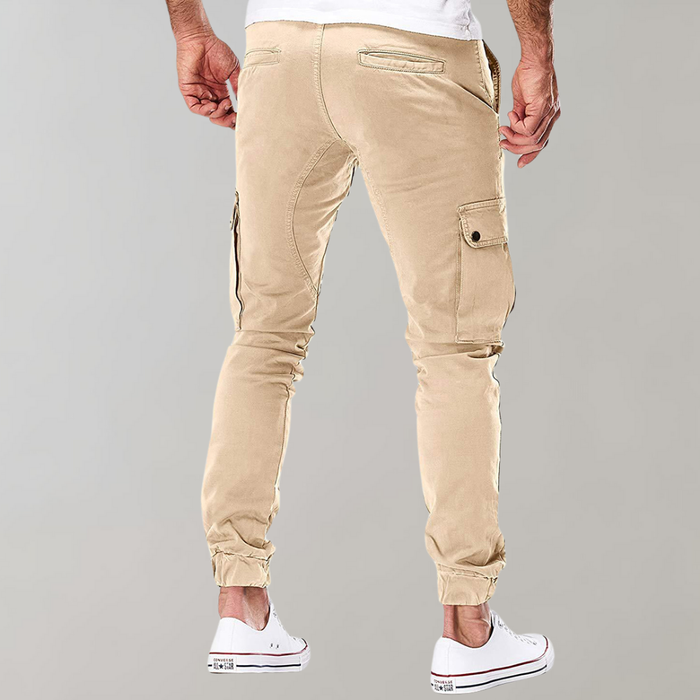 Heren Cargo Broek Noah met verstelbare taille, biedt optimaal comfort en een moderne look.