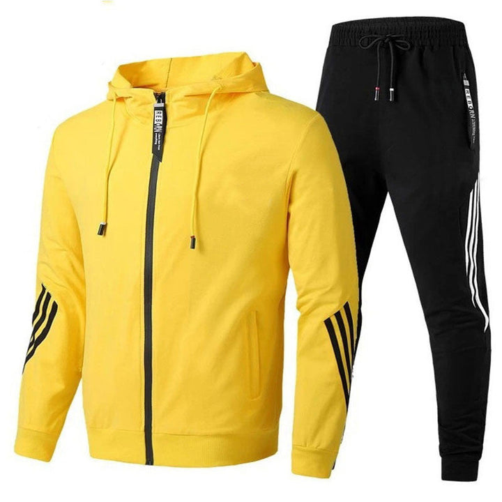 Wolmix heren trainingspak, sportief en comfortabel. Ideaal herenkleding pak voor vrijetijdskleding en actieve dagen.