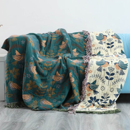 Omkeerbaar Scandinavisch dekentje met dubbelzijdig design, stijlvol en seizoensbestendig, ideaal voor elk interieur.