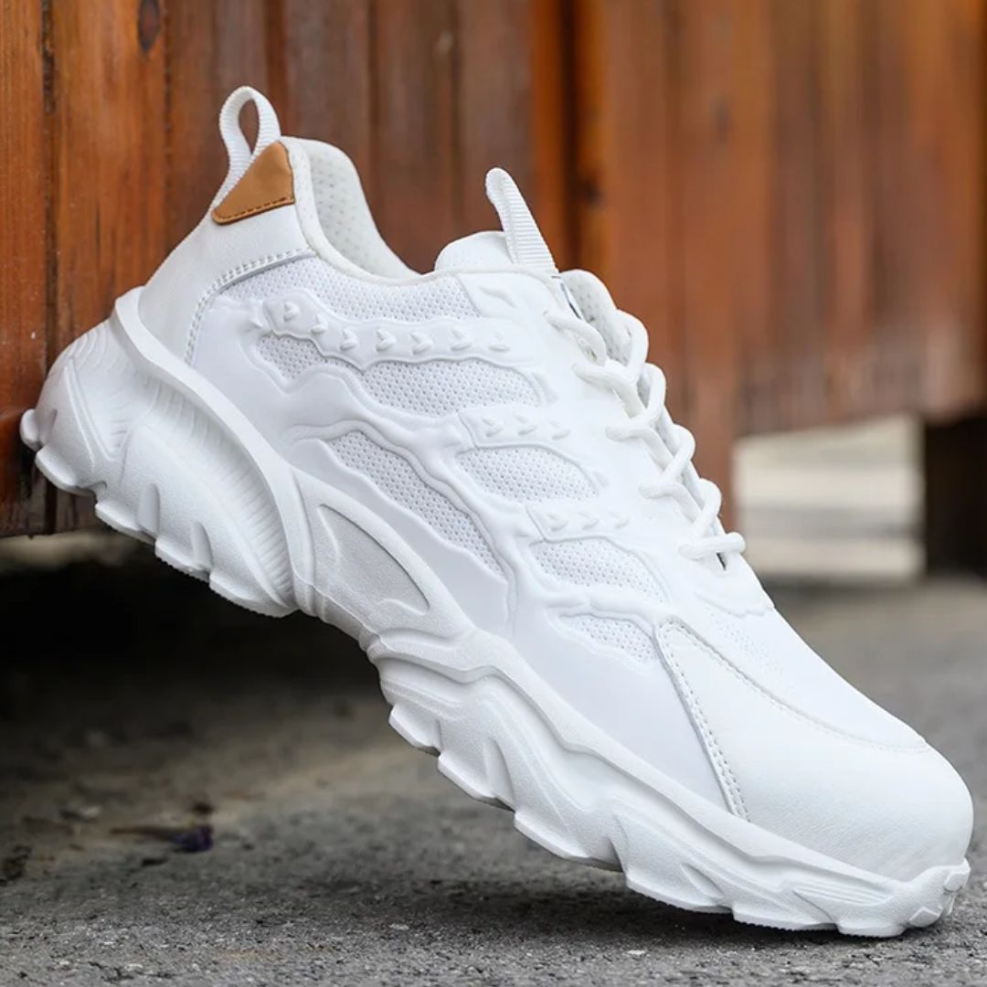 "Onverwoestbare zwarte werksneakers met stalen neus, anti-plet, flexibele zool, ideaal voor bescherming en comfort."
