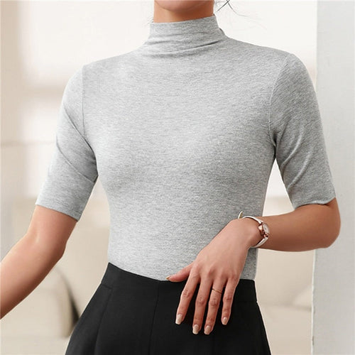 Comfortabele naadloze dames coltrui 'Nina' met lange mouwen en slim fit design, een essentiële basistop.