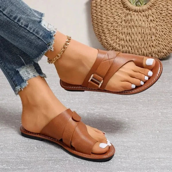 Orthopedische dames sandalen met hallux valgus correctie, voor optimaal loopcomfort.