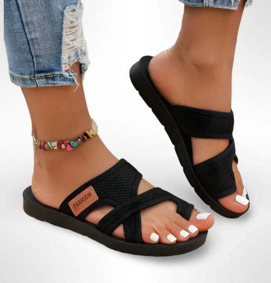"Orthopedische dames sandalen, hallux valgus comfort, elegant ontwerp met verstelbare sluiting en drukverlagend voetbed."