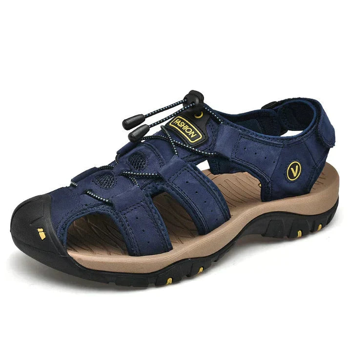 "Orthopedische herensandalen, bruin, open teen ontwerp. Ergonomische zool voor pijnvrij comfort en stijlvolle uitstraling."