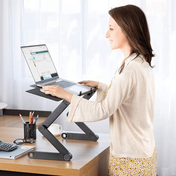 Ergonomische 360° FlexStand laptopstandaard voor optimaal werkcomfort en een gezonde houding in uw thuiskantoor.