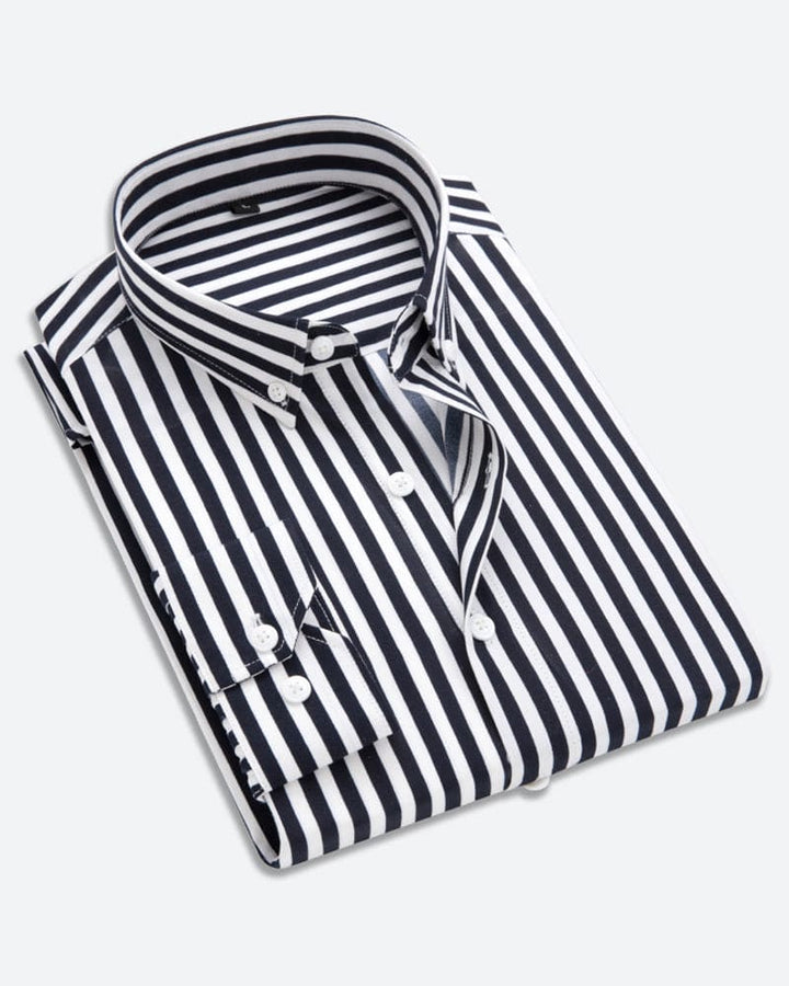 Veelzijdig gestreept herenoverhemd met lange mouwen, ideaal voor casual mode of een klassieke zakelijke outfit.
