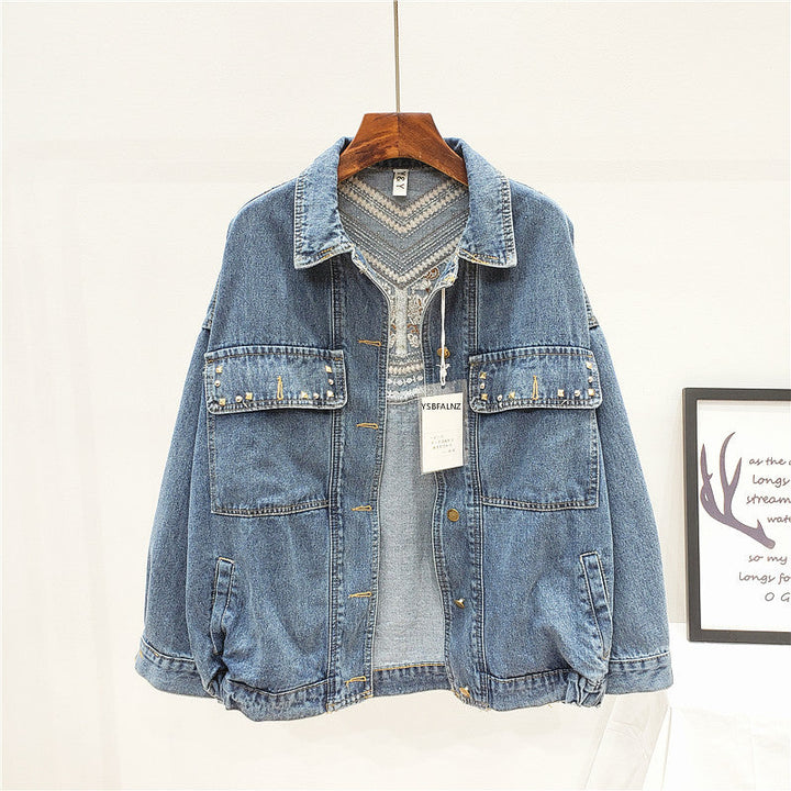 Dames boho jack met levendige bloemenprint, navy, franjes aan mouwen en zoom, casual modieuze look.