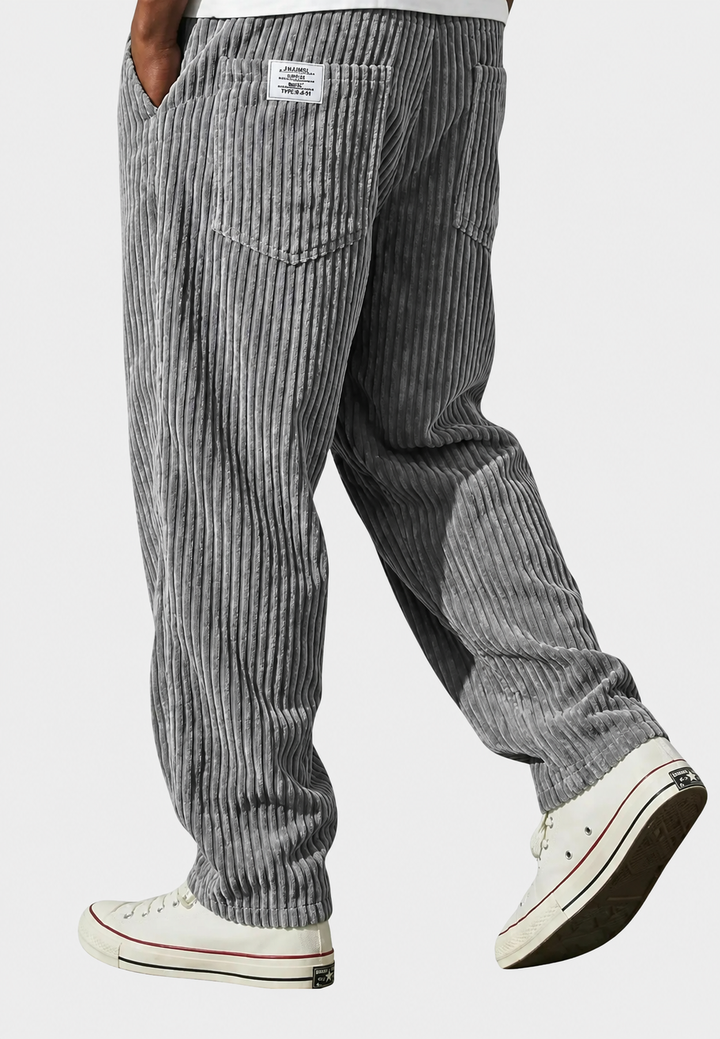 Ultiem comfortabele herensweatbroek met ruime, losse pasvorm. Ideaal voor relaxte dagen. Modieus en praktisch.