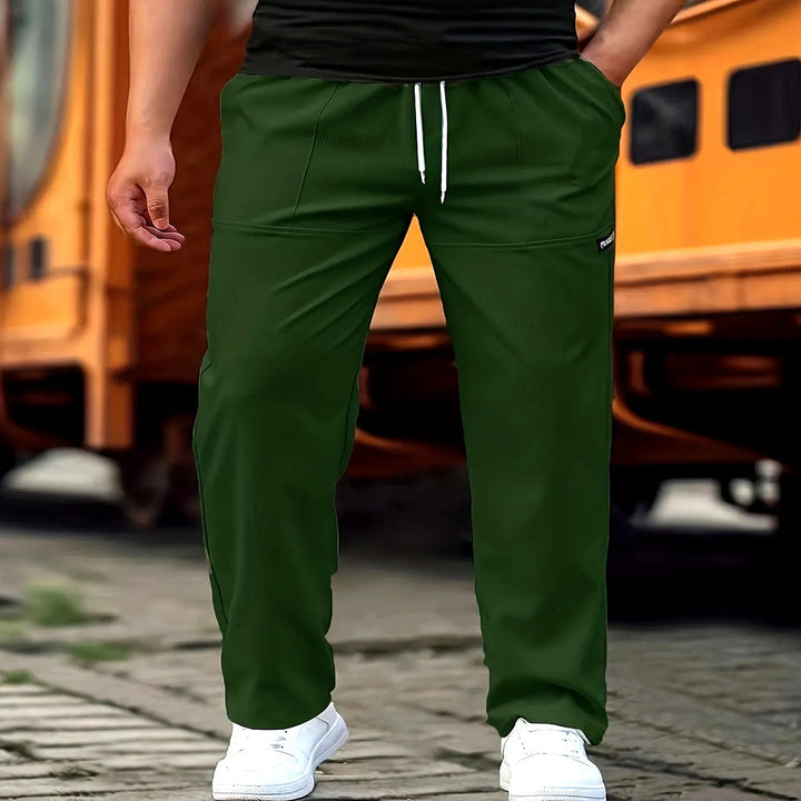 Veelzijdige heren casual broek, comfortabel en stijlvol, verkrijgbaar in grijs. Ideaal voor dagelijks dragen.