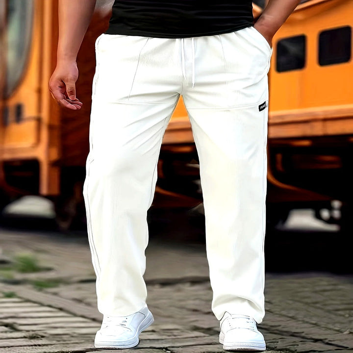 Grijze heren pantalon van zachte katoenmix, elastisch. Stijlvolle en comfortabele casual broek.