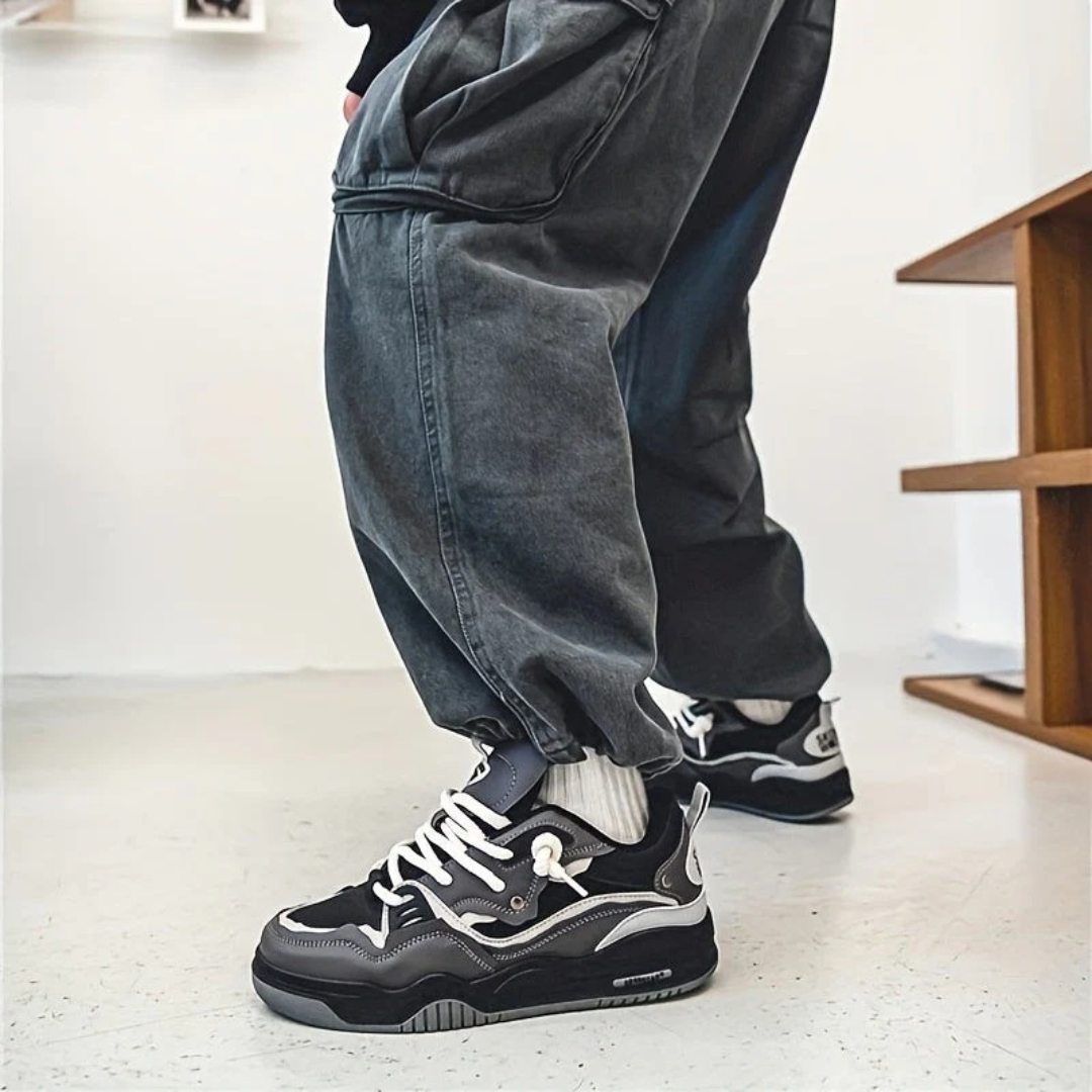 Multicolor moderne heren sneakers MVB26, trendy en comfortabel. Ideaal voor herenmode en vrije tijd.