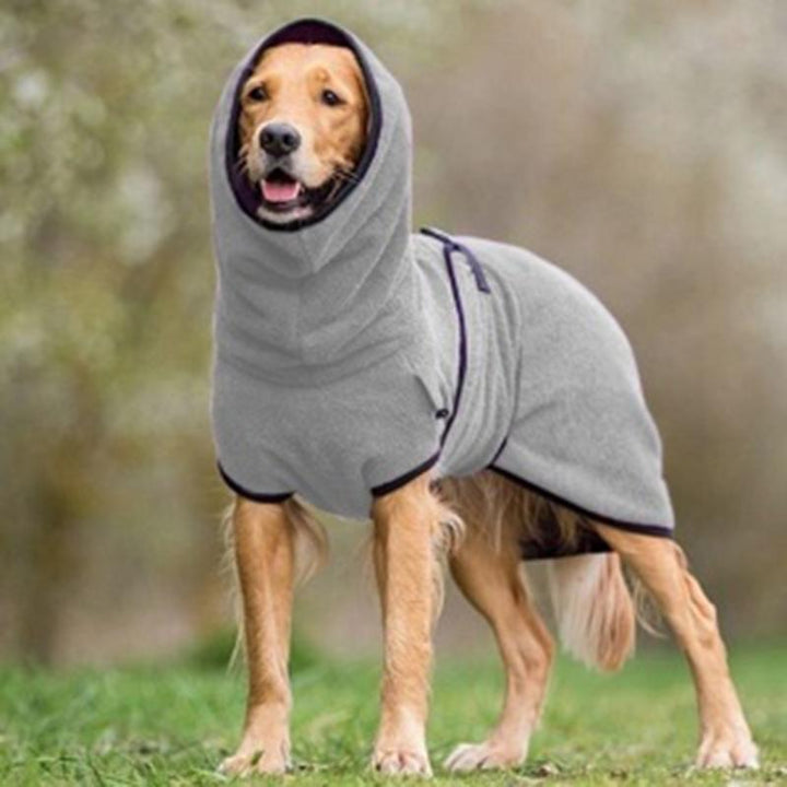 PetDryer badjas: snel drogend, comfortabel en warm voor hond of kat na het douchen. De ultieme huisdier badjas.