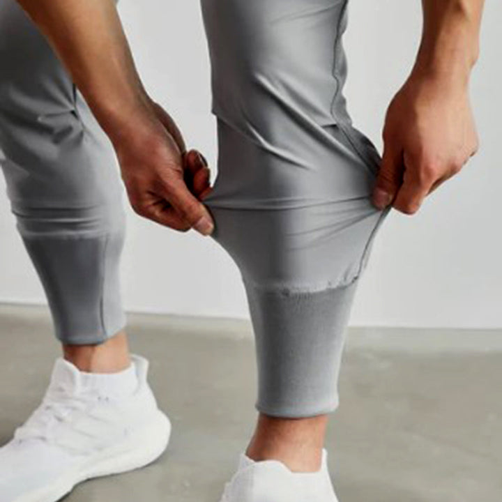 Actieve heren joggers, lichtgewicht en ademend, perfect voor hardlopen of training.