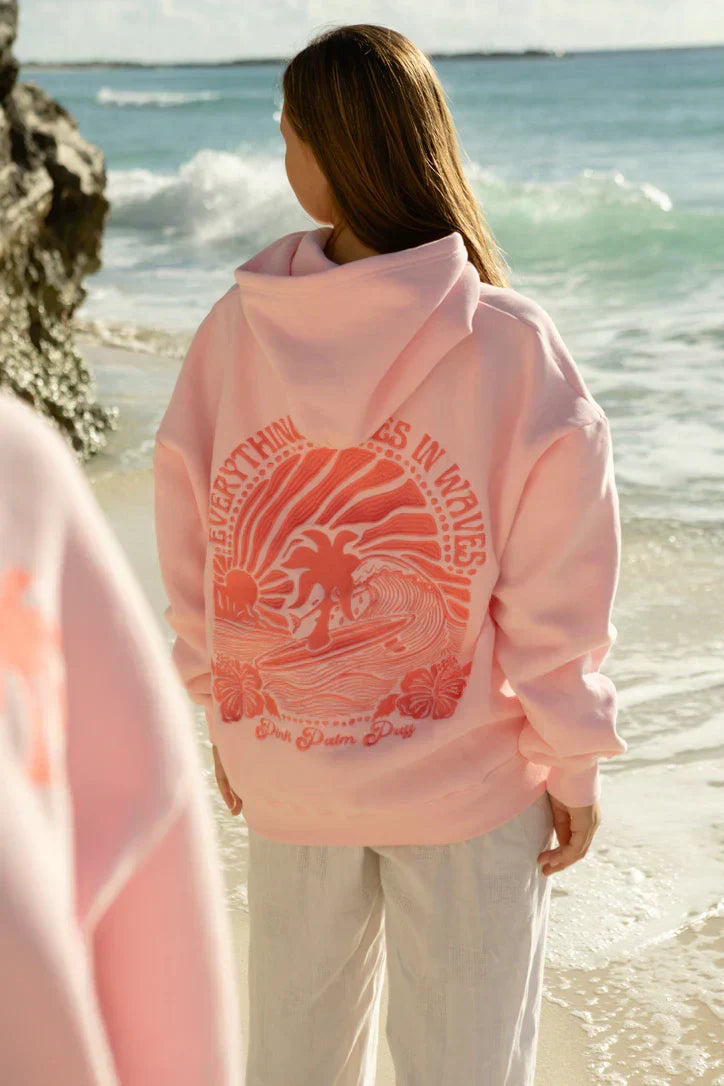 Crème oversized dames hoodie met relaxte pasvorm, perfect voor een comfortabele en modieuze casual stijl.
