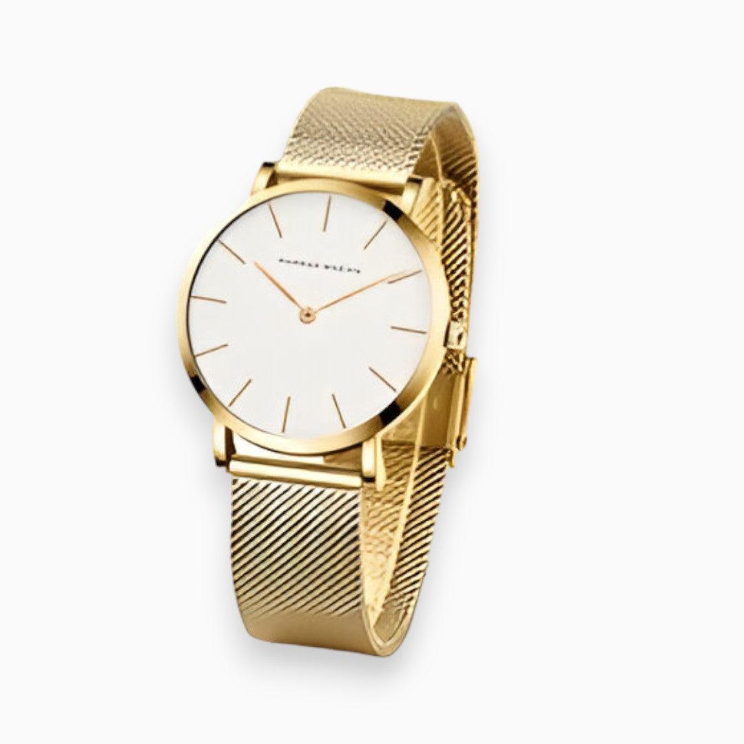 Gedetailleerd shot van het stijlvolle Elara unisex horloge met titanium stalen band. Tijdloos en waterbestendig accessoire.