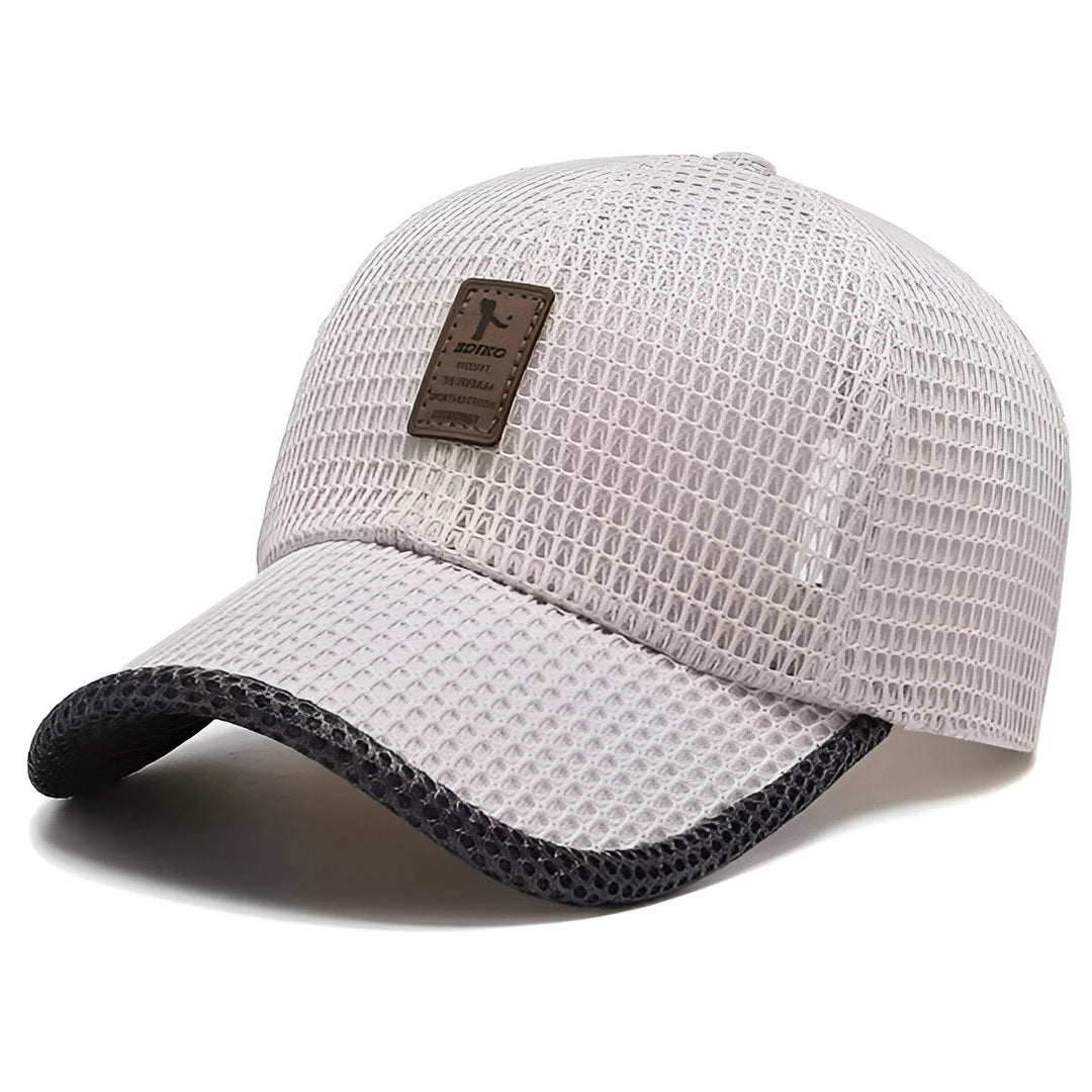 Unisex ademende mesh sportpet, lichtgewicht en verstelbaar, ideaal voor hardlopen, sport en outdoor activiteiten.