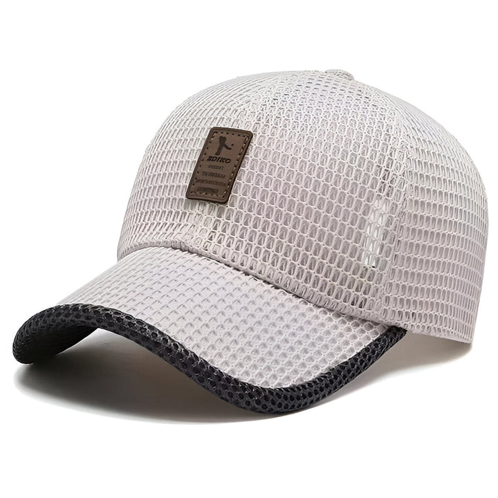 Unisex ademende mesh sportpet, lichtgewicht en verstelbaar, ideaal voor hardlopen, sport en outdoor activiteiten.