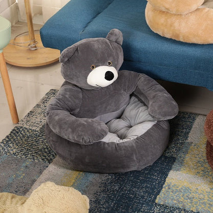 "Pluizig teddybeer huisdierenbed in bruin voor comfort en veiligheid, zachte bekleding en knuffelbaar ontwerp."